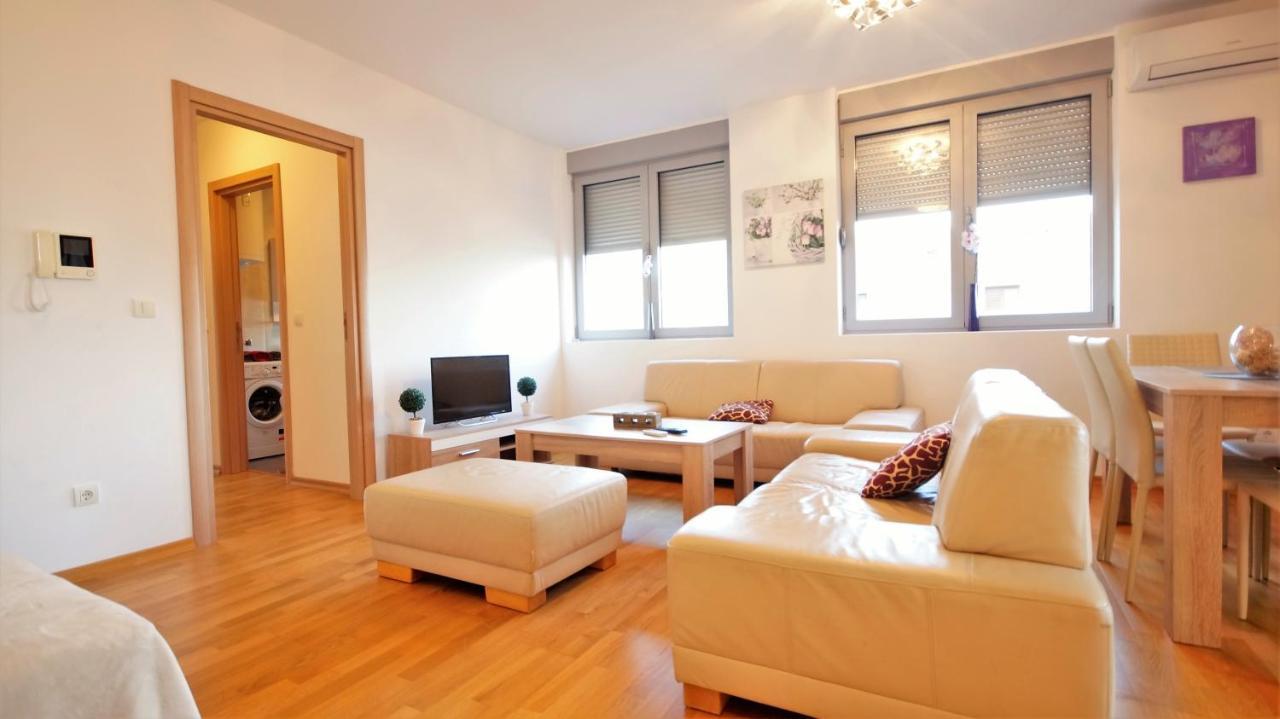 Pavlina Apartments بودفا المظهر الخارجي الصورة